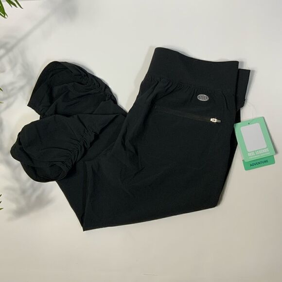 Women’s Reel Legends capris NWT - Picture 3 of 4